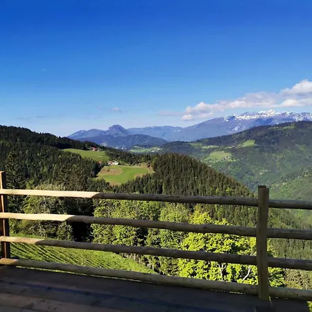 Scenic Glamping Huts With Mountain Views Near Ljubno Ob Savinji, Slovenia Tatil Evi Mozirje